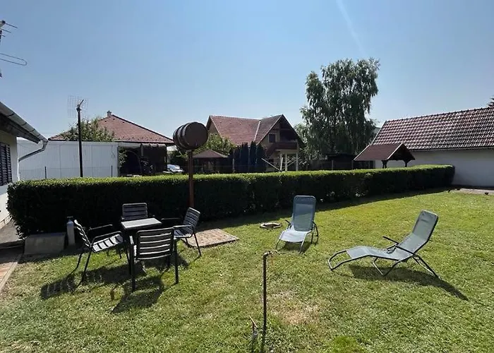 Hibiscus بيت للعطل *